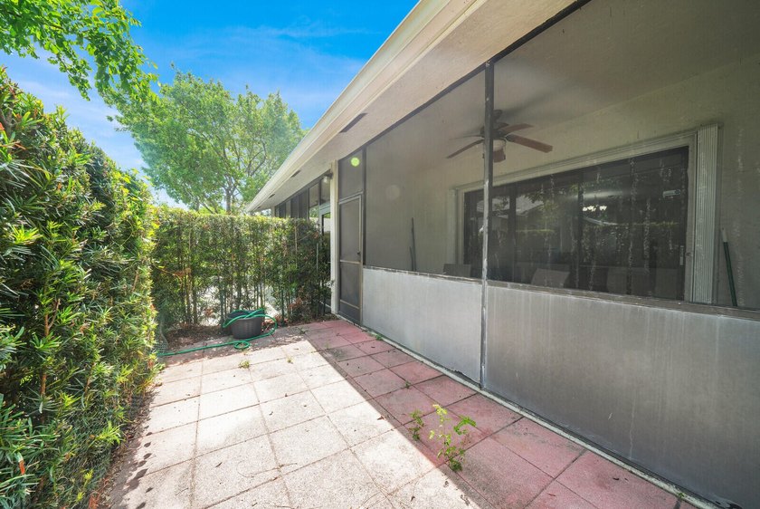 Discover this charming 1 bedroom, 1 bathroom condo in a prime - photo 20