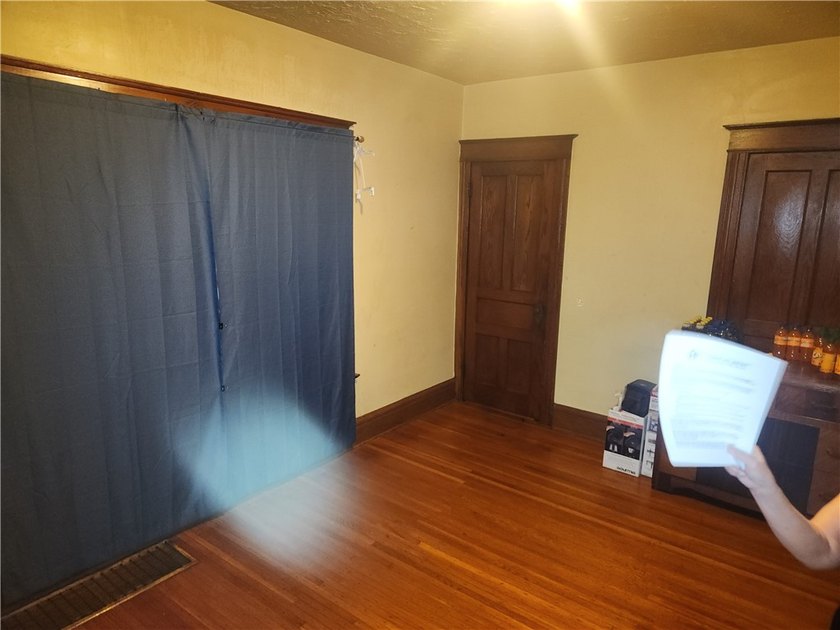Investor Alert! Great opportunity to add a value-add property to - photo 3