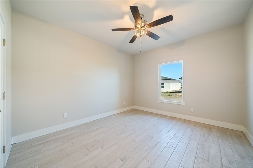 Builder is offering up to $10,000 toward the buyer's closing - photo 23