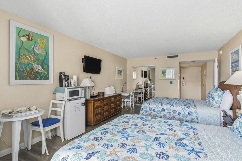 Welcome to Unit 1403 at South Hampton Tower, one of Kingston - photo 24