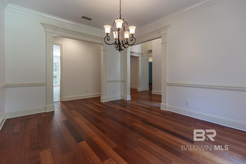 Exceptional estate home on approximately 1 acre in Fairhope's - photo 7