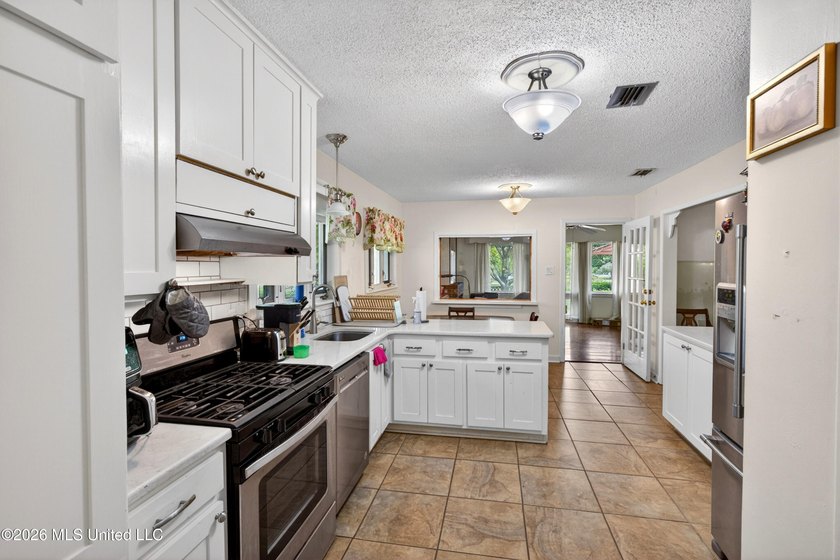 Welcome to this charming 1950's gem nestled in the heart of - photo 14