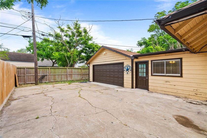 Located in the established Historic Del Mar neighborhood, this - photo 20