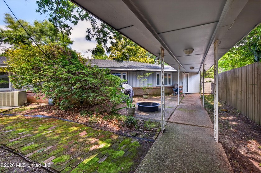 Welcome to this charming 1950's gem nestled in the heart of - photo 28