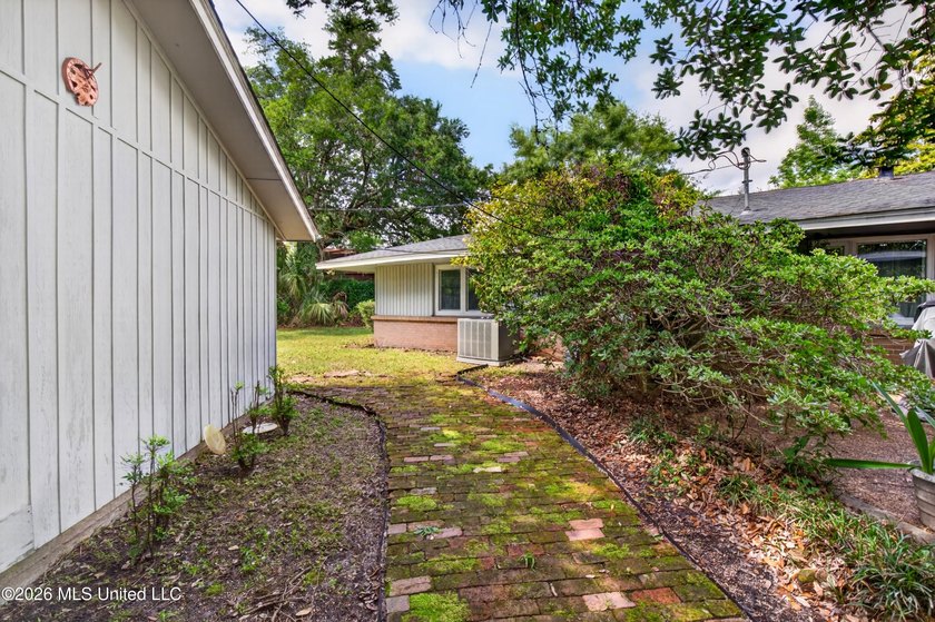 Welcome to this charming 1950's gem nestled in the heart of - photo 29