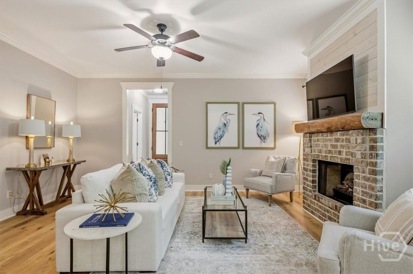 Charming Modern Farmhouse with Thoughtful, Easy Living. Designed - photo 11