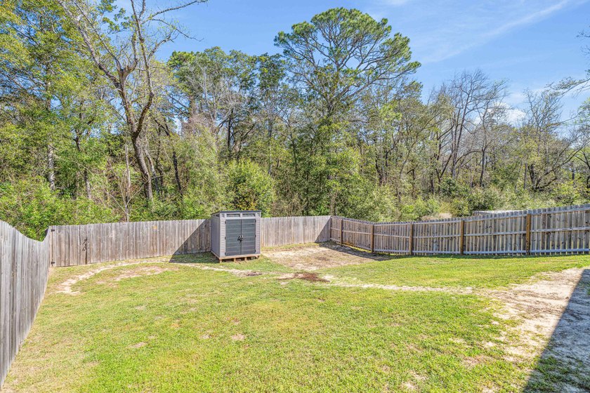 Welcome to this spacious, like-new 4-bedroom, 2-bath home lives - photo 25