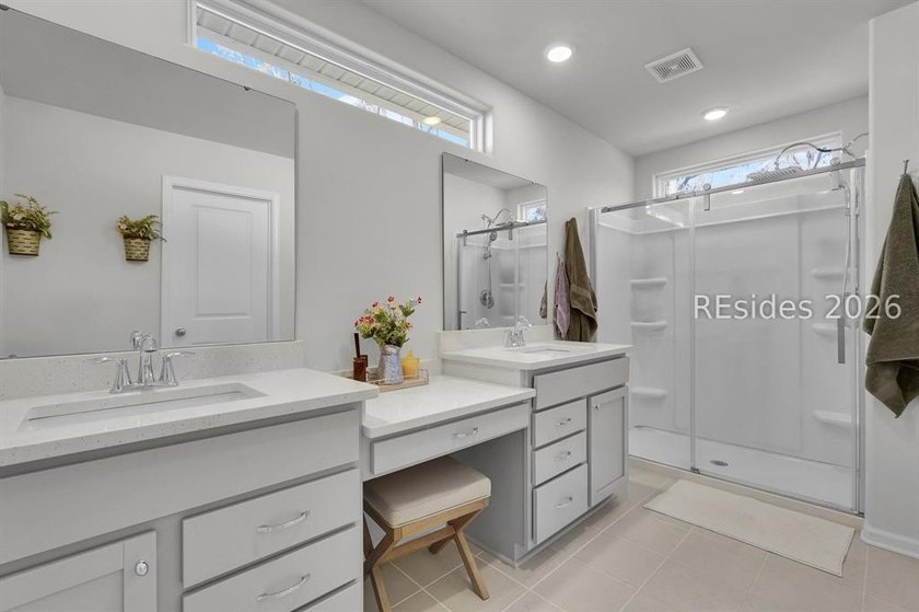 Welcome to 121 Teal Bluff Boulevard! A beautifully maintained - photo 33