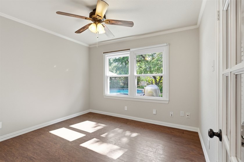 Beautiful 3-bedroom, 2-bath home featuring terracotta tile - photo 15