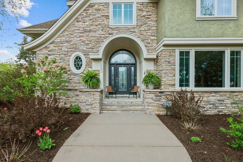 Beautiful home located in the highly sought after Liberty on the - photo 3