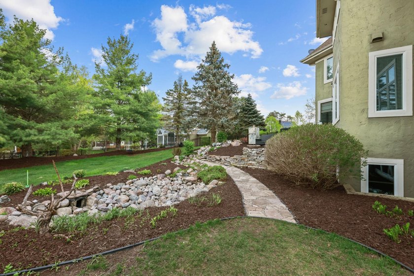 Beautiful home located in the highly sought after Liberty on the - photo 8