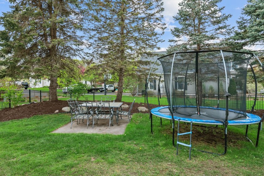 Beautiful home located in the highly sought after Liberty on the - photo 10