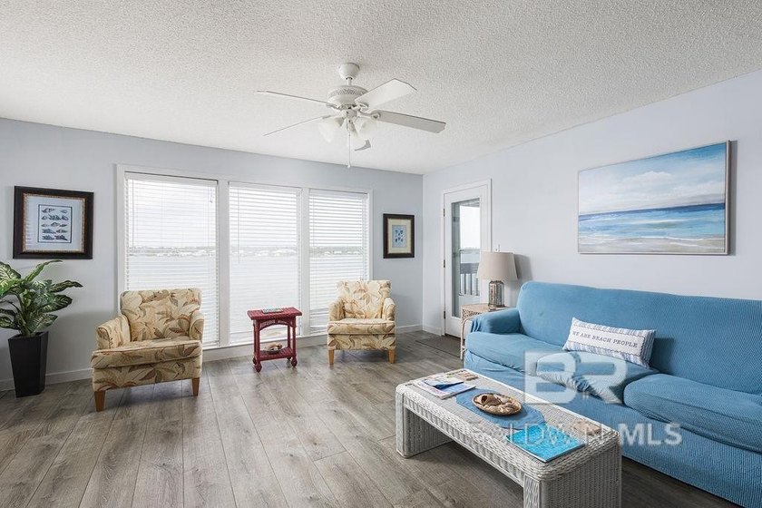 LAGOON-FRONT LIVING WITH DEEDED BEACH ACCESS!Discover the charm - photo 5