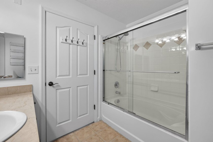 Rare Ground-Floor End Unit w/One-Car Garage In The Heart Of - photo 15