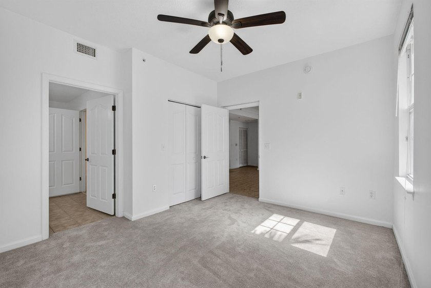 Rare Ground-Floor End Unit w/One-Car Garage In The Heart Of - photo 18