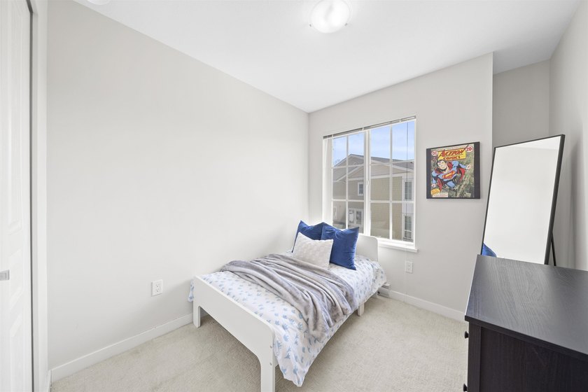 WATERFRONT 3 bed/2.5 bath townhome in Polygon's Beaufort Landing - photo 23