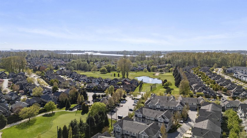 WATERFRONT 3 bed/2.5 bath townhome in Polygon's Beaufort Landing - photo 37