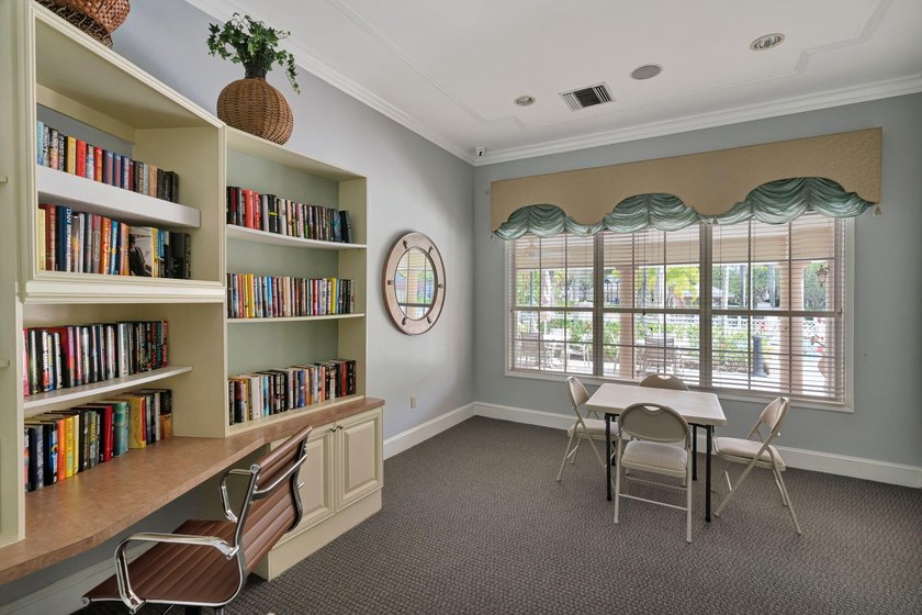 Rare Ground-Floor End Unit w/One-Car Garage In The Heart Of - photo 39