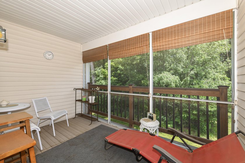WILLIAMS BAY - BAYSIDE POINTE 2BR/2BA SECOND-FLOOR CONDO with - photo 14