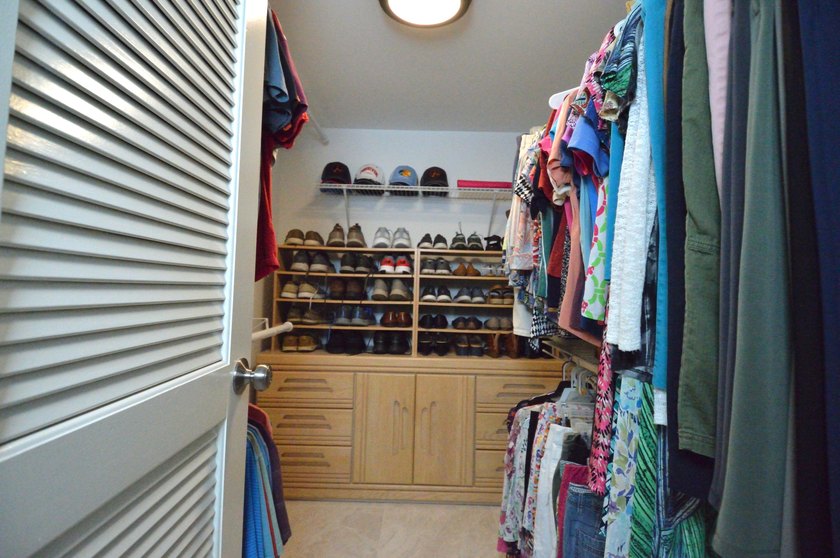 Enjoy waterfront living in this beautifully updated 2-bedroom - photo 30