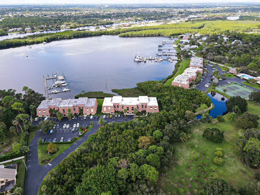 Enjoy waterfront living in this beautifully updated 2-bedroom - photo 33
