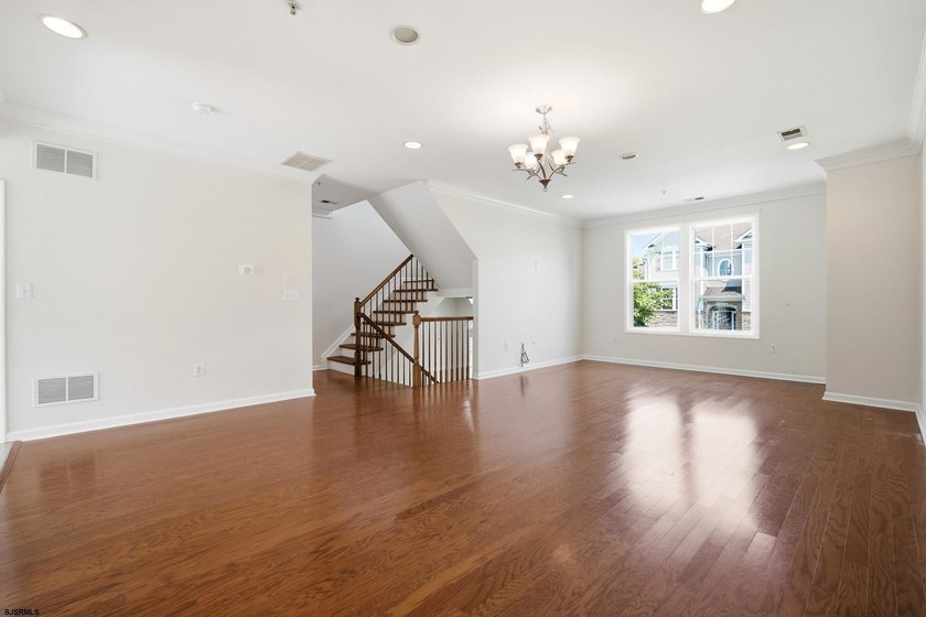 Welcome home to this spacious 3-bedroom, 3.5-bath townhouse - photo 11