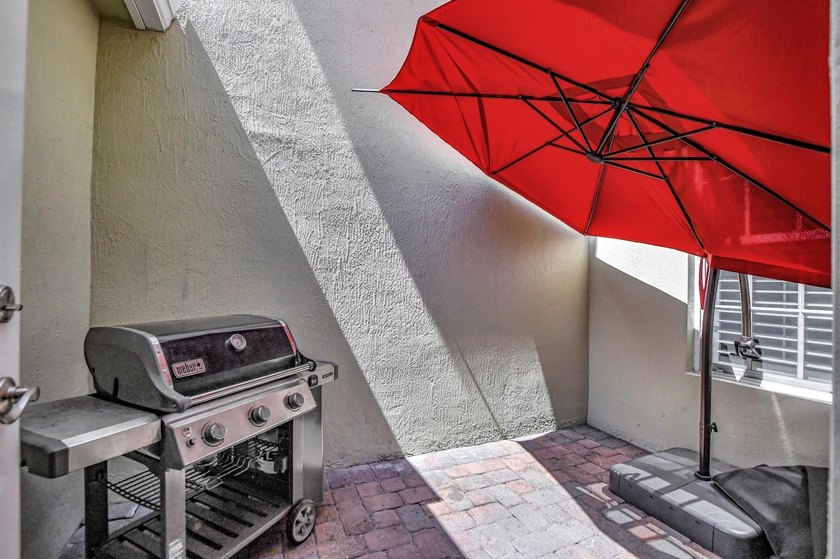 Modern, Move-In Ready Townhome in Central Park - Low HOA, Prime - photo 15