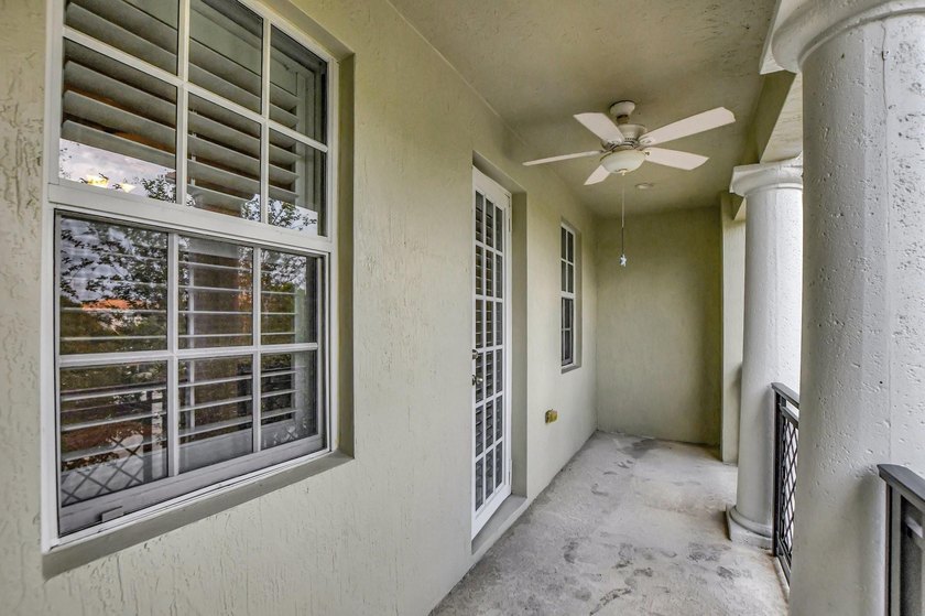Modern, Move-In Ready Townhome in Central Park - Low HOA, Prime - photo 27