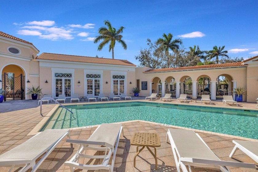 Modern, Move-In Ready Townhome in Central Park - Low HOA, Prime - photo 43