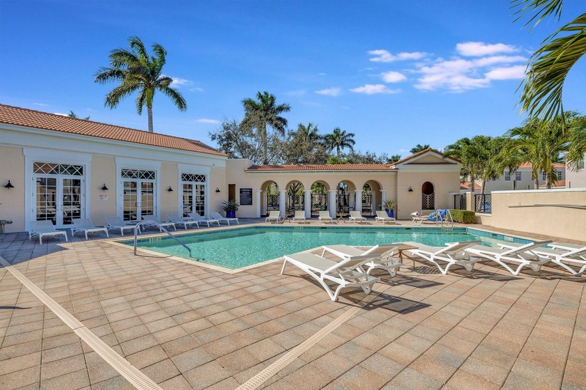 Modern, Move-In Ready Townhome in Central Park - Low HOA, Prime - photo 44