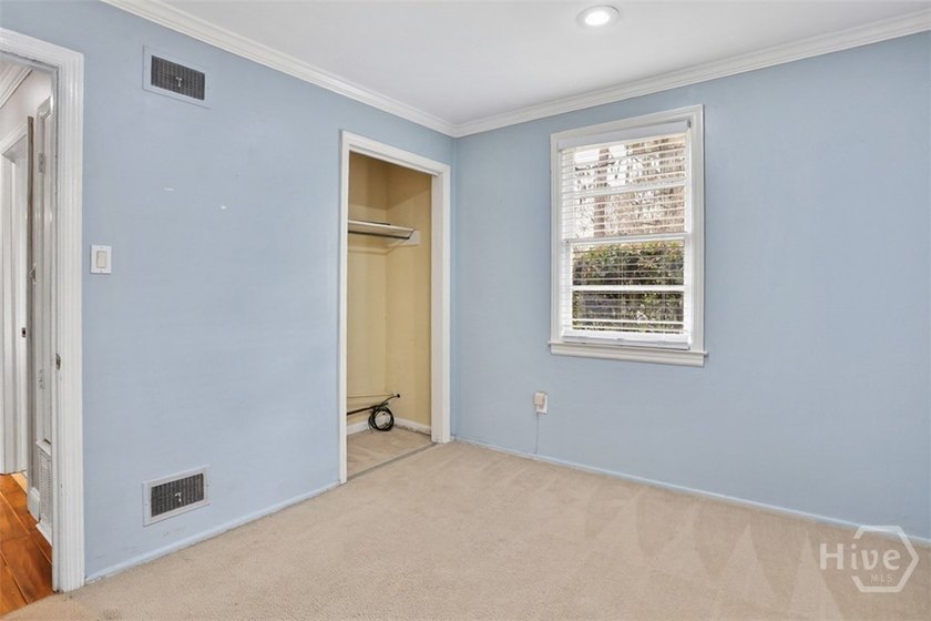 All Brick 3 Bedroom, 2 Full Bath Home located in great and - photo 31