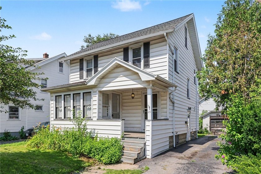 Welcome to 15 Alford Street! This charming 3-bedroom, 1-bath - photo 2