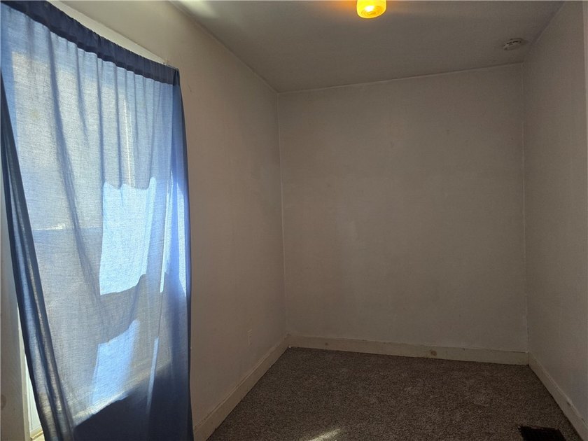 Outstanding opportunity for investors or owner-occupants! This - photo 22