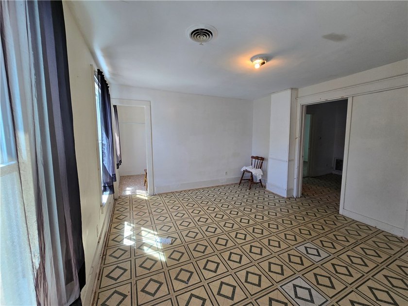 Outstanding opportunity for investors or owner-occupants! This - photo 23