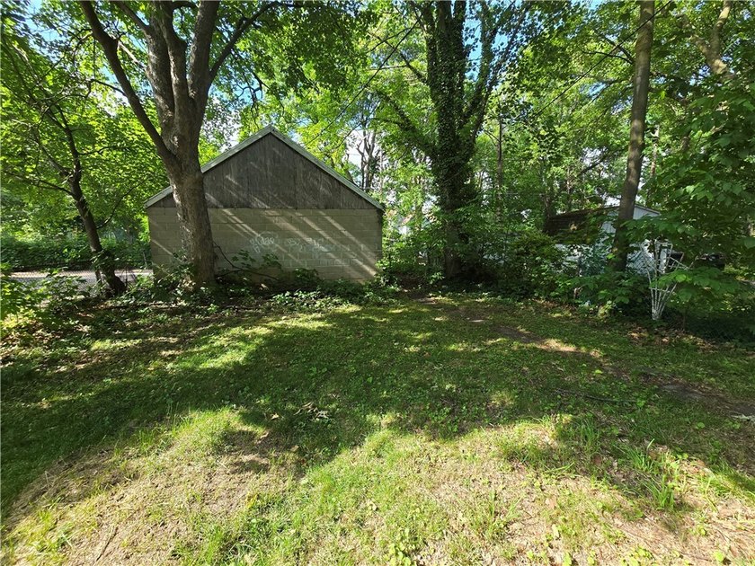 Outstanding opportunity for investors or owner-occupants! This - photo 39