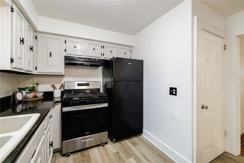 Welcome home to this charming 3-bedroom, 1-bath Colonial in - photo 7