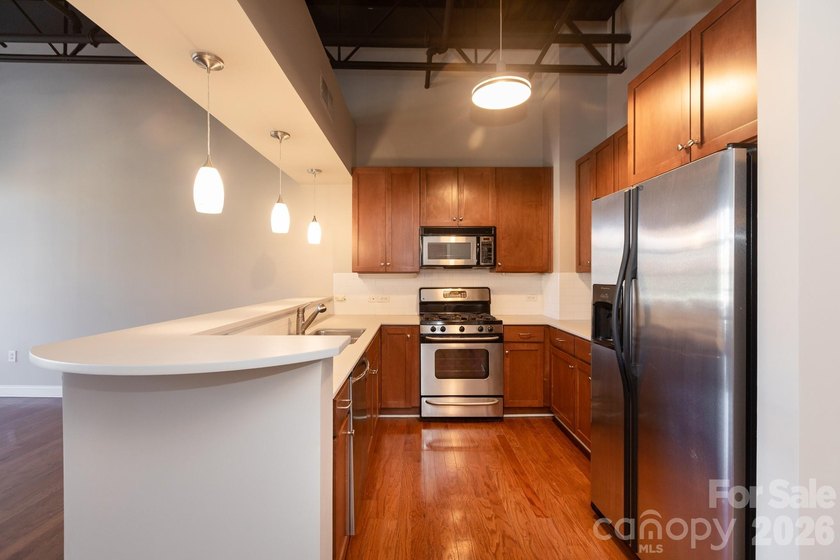 Experience elevated SouthPark living in this stylish one-bedroom - photo 8