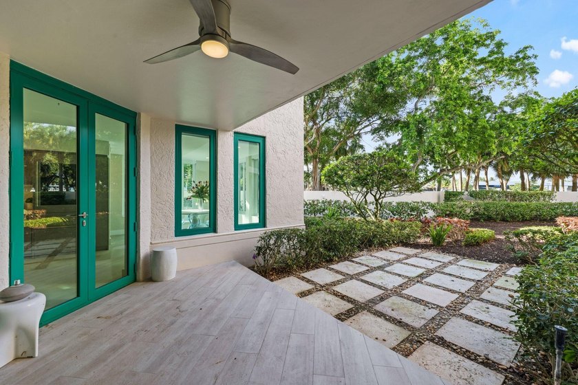 Exquisite, pet-friendly ground-floor walk-out residence in - photo 20