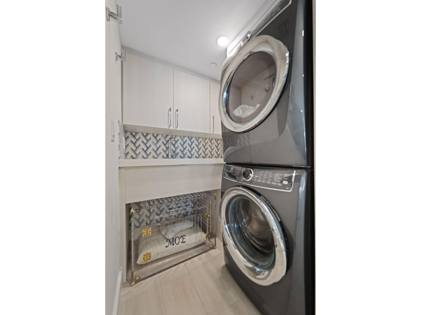 Exquisite, pet-friendly ground-floor walk-out residence in - photo 41