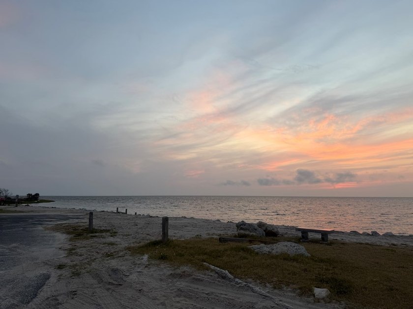 Build Your Dream With A Coastal Twist Take this perfect blank - photo 8