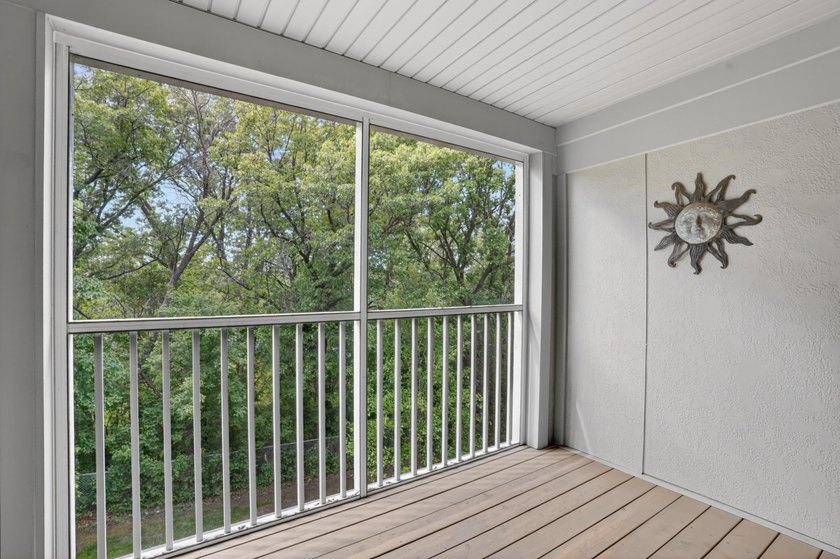 Welcome to maintenance free 55+ living in this spacious - photo 12