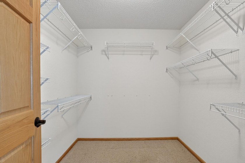 Welcome to maintenance free 55+ living in this spacious - photo 20