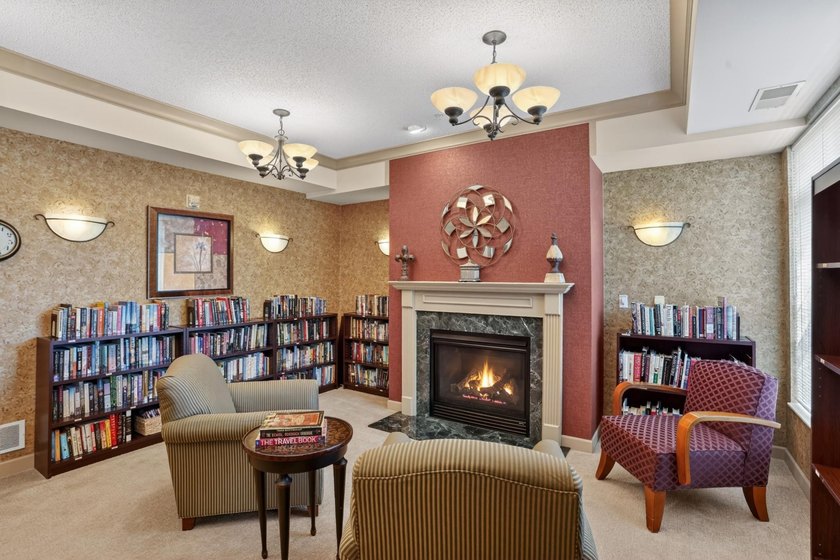 Welcome to maintenance free 55+ living in this spacious - photo 27