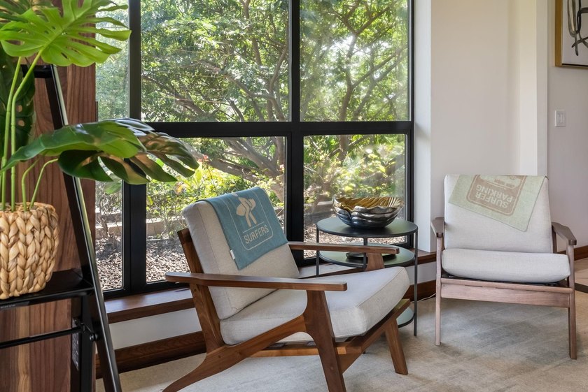 Sunlight and ocean breezes flow through 21 feet of bi-folding - photo 42