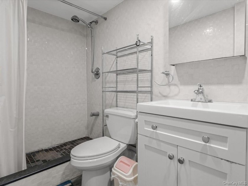 Rarely available south-facing one-bedroom, one-bathroom condo - photo 9