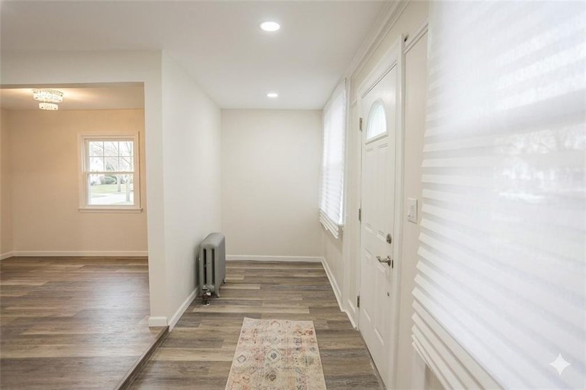 Newly renovated 1Family located in the heart of Canarsie with 3 - photo 3