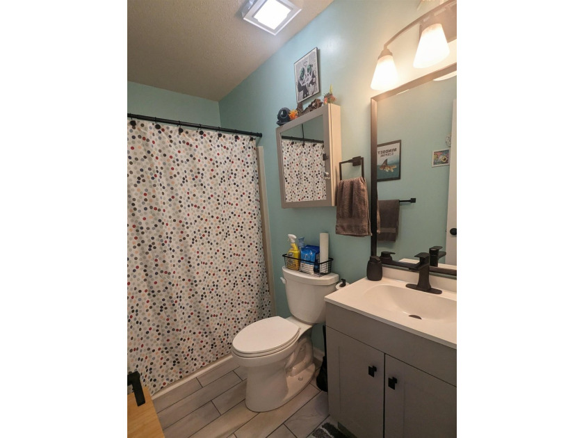 PRICE IMPROVEMENT!!! Welcome to Fairwood Lakes! This spacious - photo 11