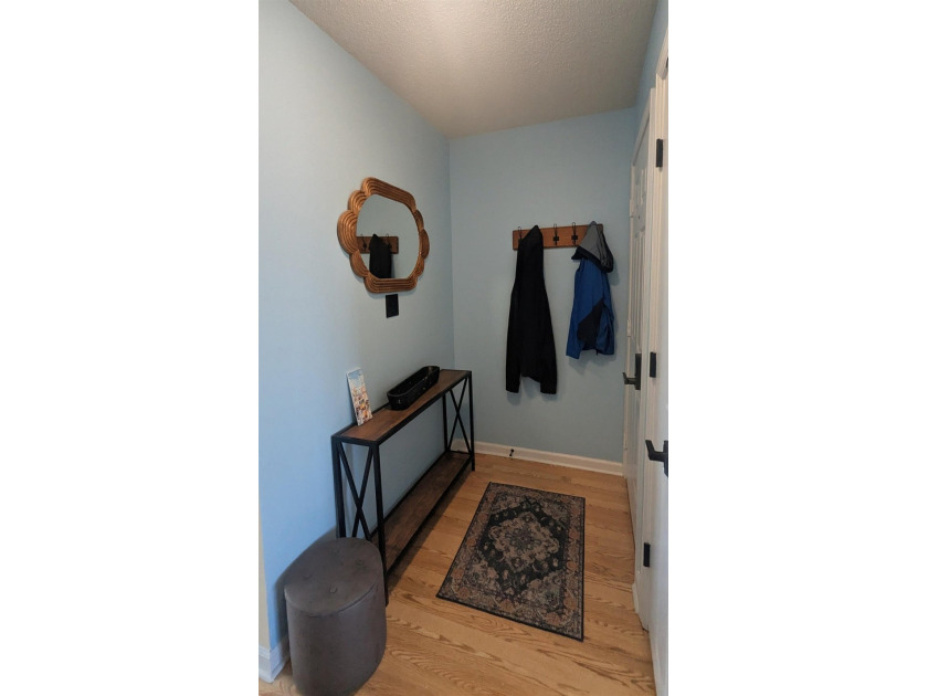 PRICE IMPROVEMENT!!! Welcome to Fairwood Lakes! This spacious - photo 13