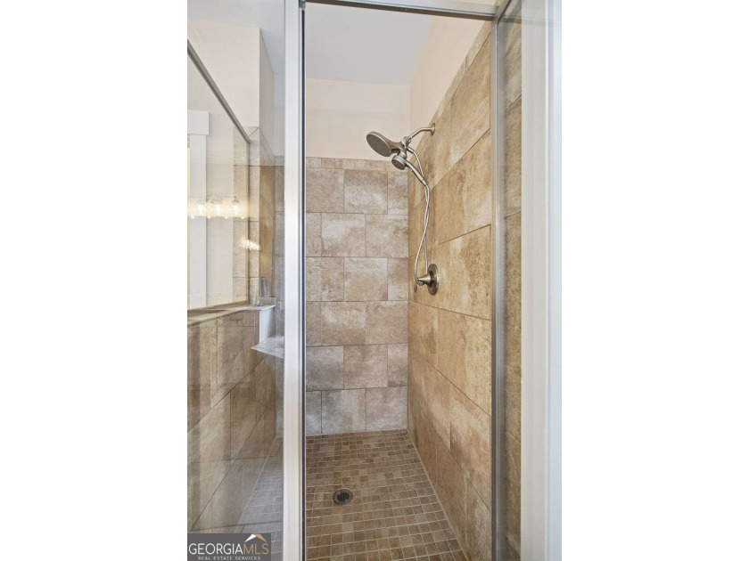 Owner's suite on the main, flexible main-level guest/office - photo 19