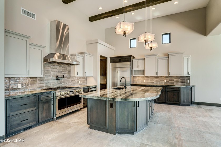 Experience elevated desert living in this beautifully crafted - photo 19